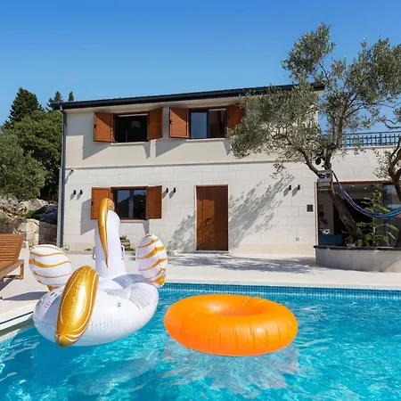 펜션 Luxurious Home In Ploce