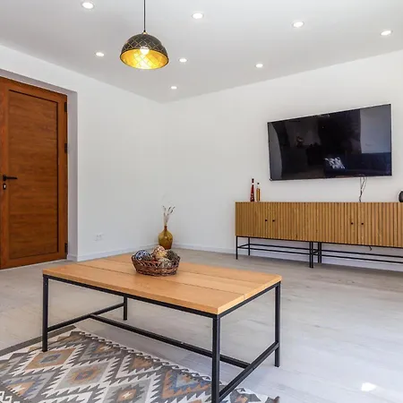 Luxurious Home In Ploce *
