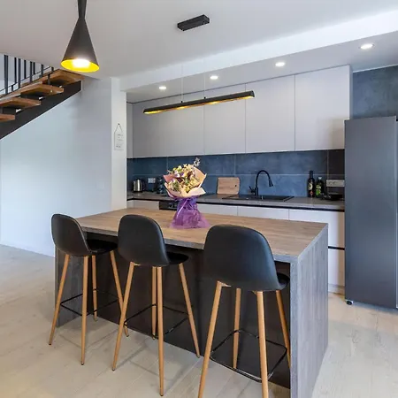 Luxurious Home In Ploce 펜션 *